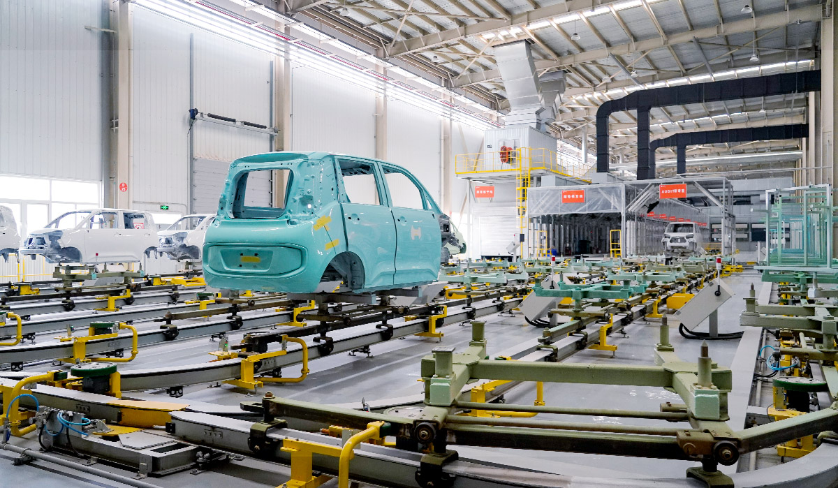 الحل الذكي لطلاء السيارات