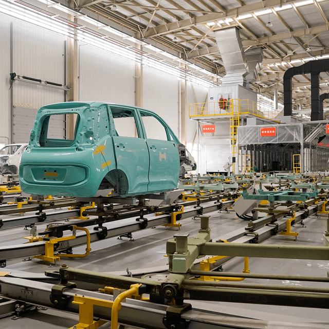 خط طلاء السيارات