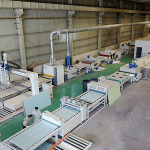 خط طلاء للأشعة فوق البنفسجية